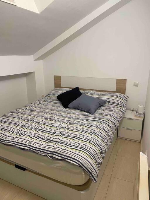 Apartamento Recien Reformado En Barajas Pueblo Madrid Extérieur photo